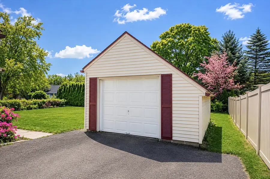 37 Senator Ave, Agawam, MA 01001 - #3