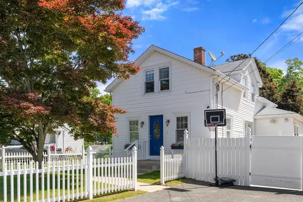 48 Hudson St, Attleboro, MA 02703