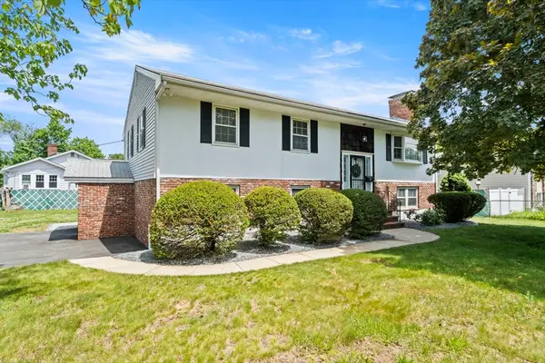 8 Main St, Wilmington, MA 01887