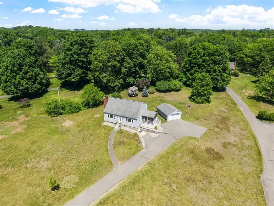 168 Washington St, Groveland, MA 01834 - #2