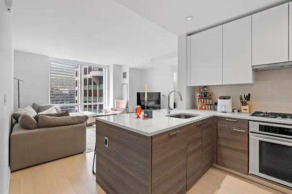1 Franklin St #2110, Boston, MA 02110
