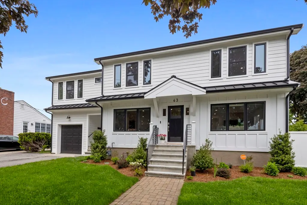 43 Upham St, Newton, MA 02465 - #1