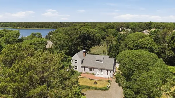 75 Old Main St, Dennis, MA 02670