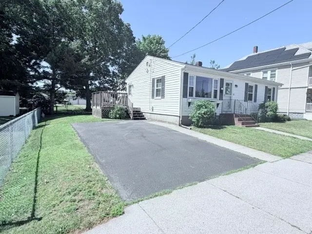 342 Harwich St, New Bedford, MA 02745 - #2