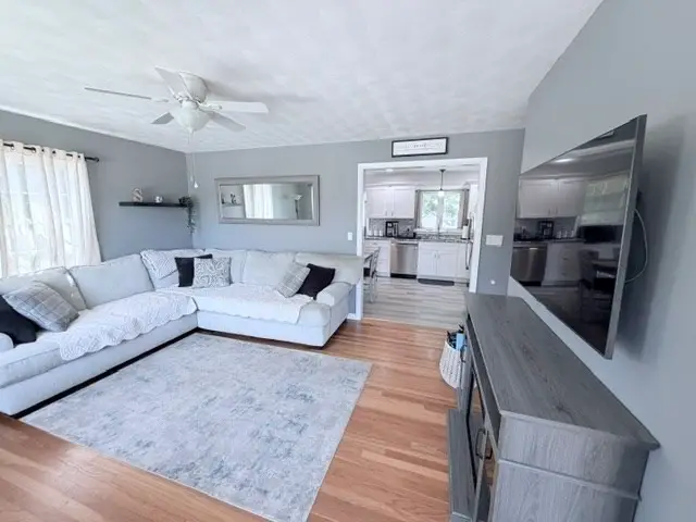 342 Harwich St, New Bedford, MA 02745 - #3