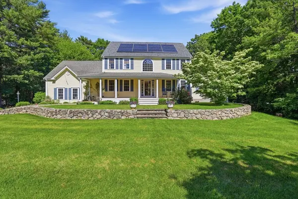 5 Edna Cir, Freetown, MA 02717