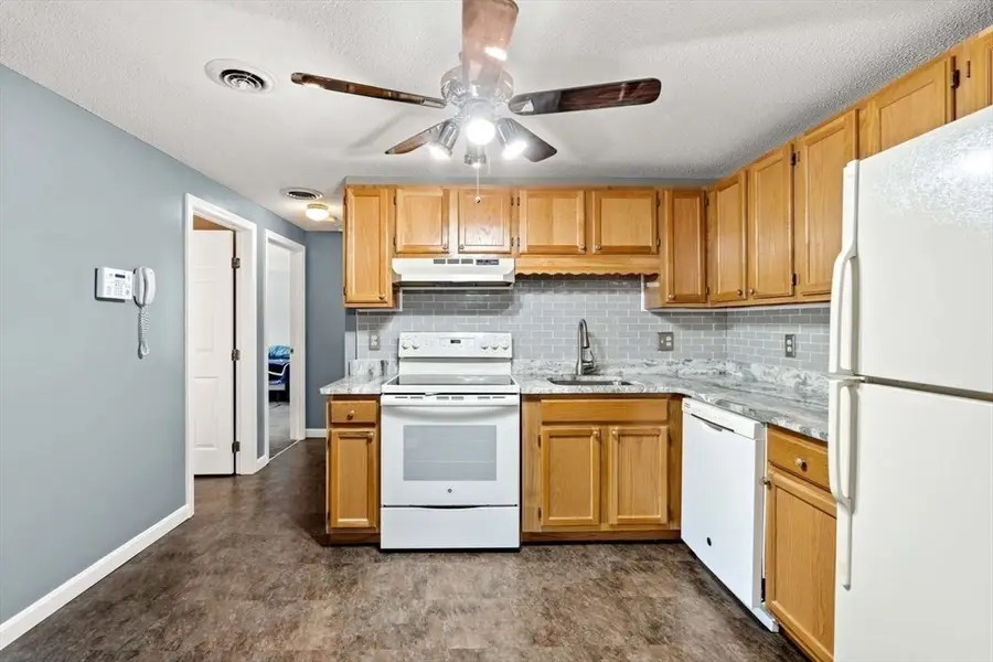 67 Randolph Dr #67, Tewksbury, MA 01876 - #3