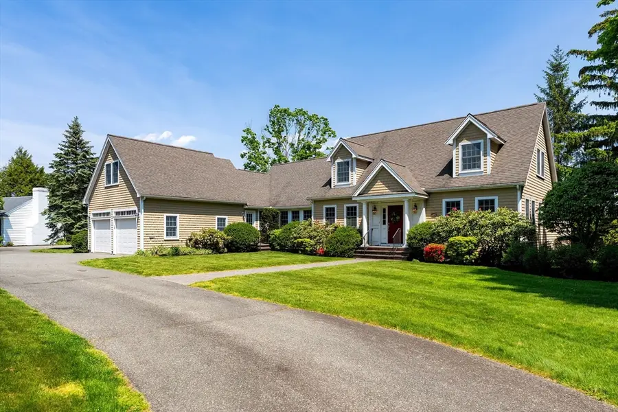 282 Highland St, Milton, MA 02186 - #2