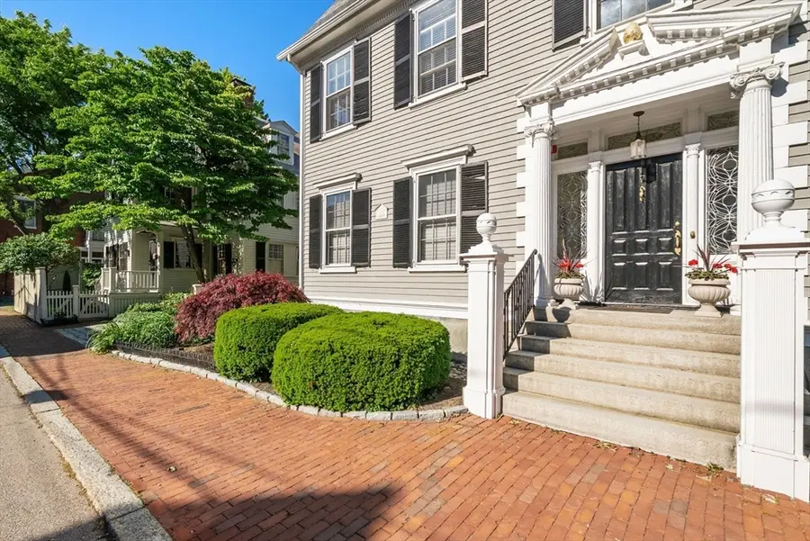 7 Hamilton St #3, Salem, MA 01970 - #3