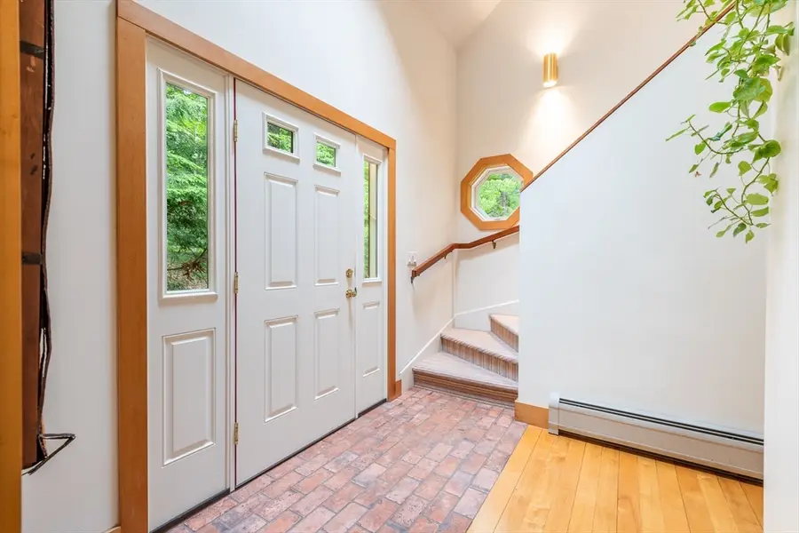 71 Morgan Cir, Amherst, MA 01002 - #3