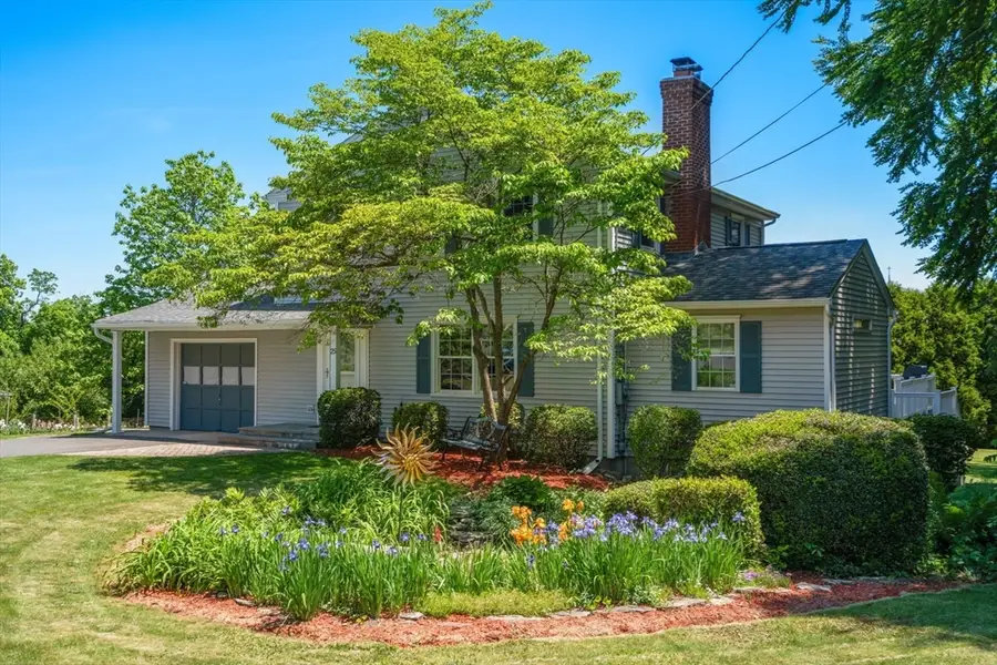 25 Everett Ave, Belchertown, MA 01007 - #3