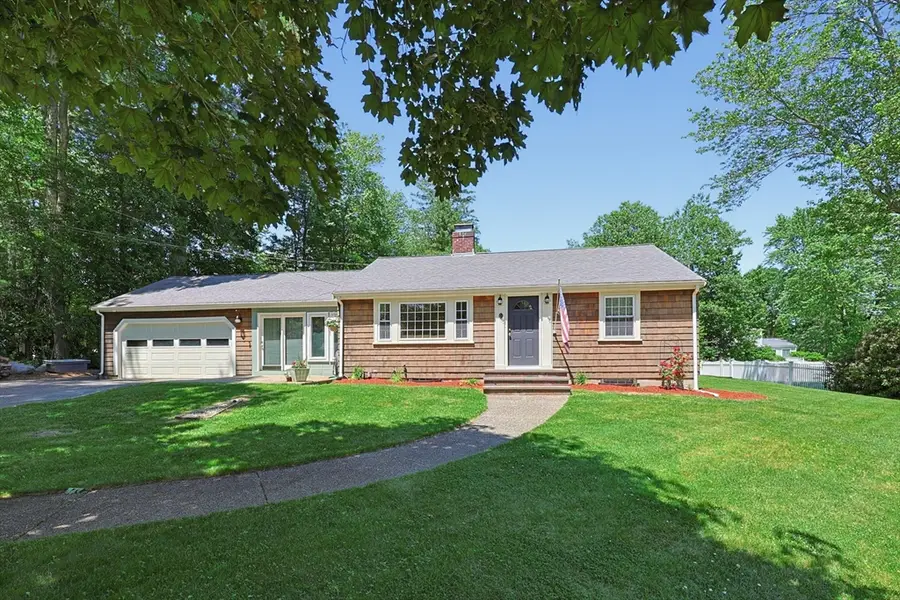 6 Spring St., Norfolk, MA 02056 - #2