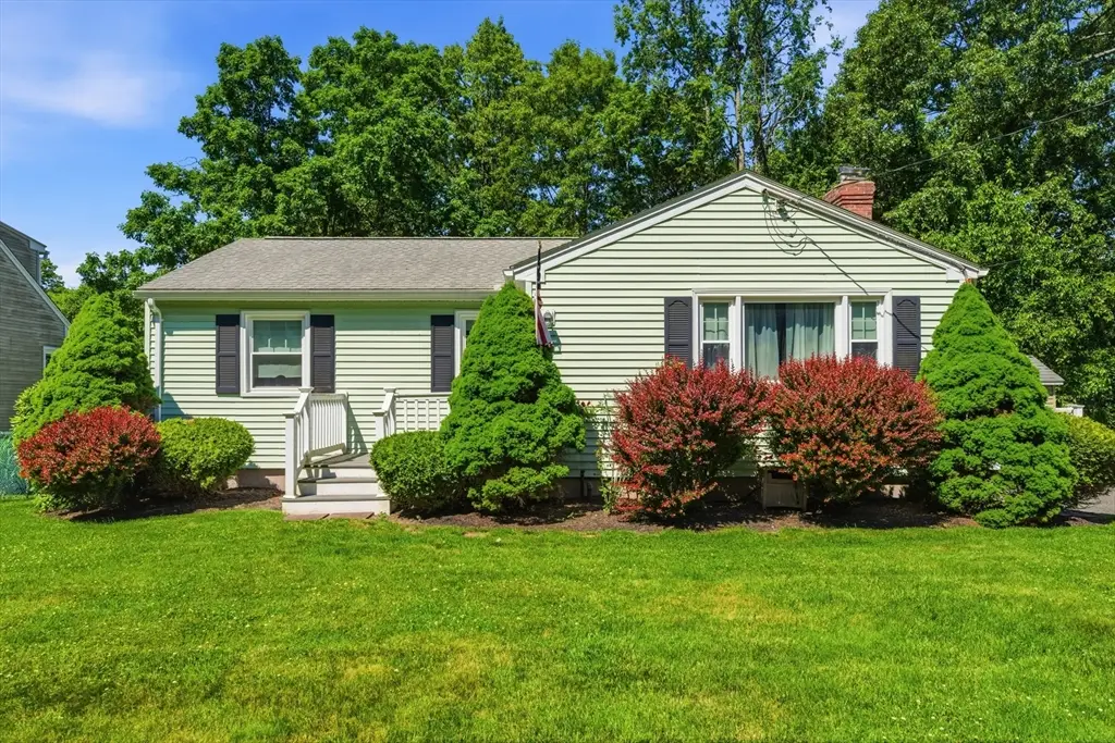 220 W Allen Ridge Rd, Springfield, MA 01118 - #1
