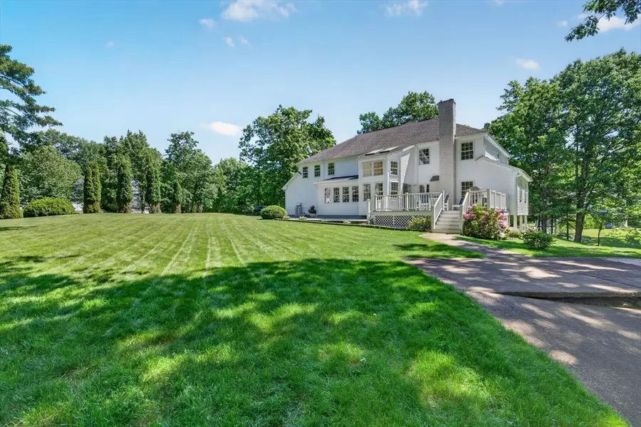 176 Robbs Hill Rd, Lunenburg, MA 01462 - #3