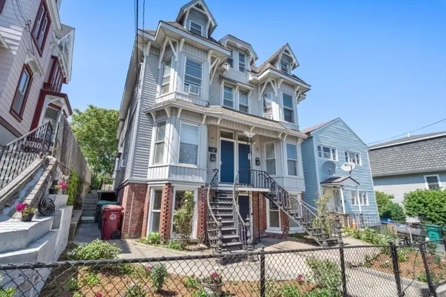 153 Summer St, Lowell, MA 01852 - #3