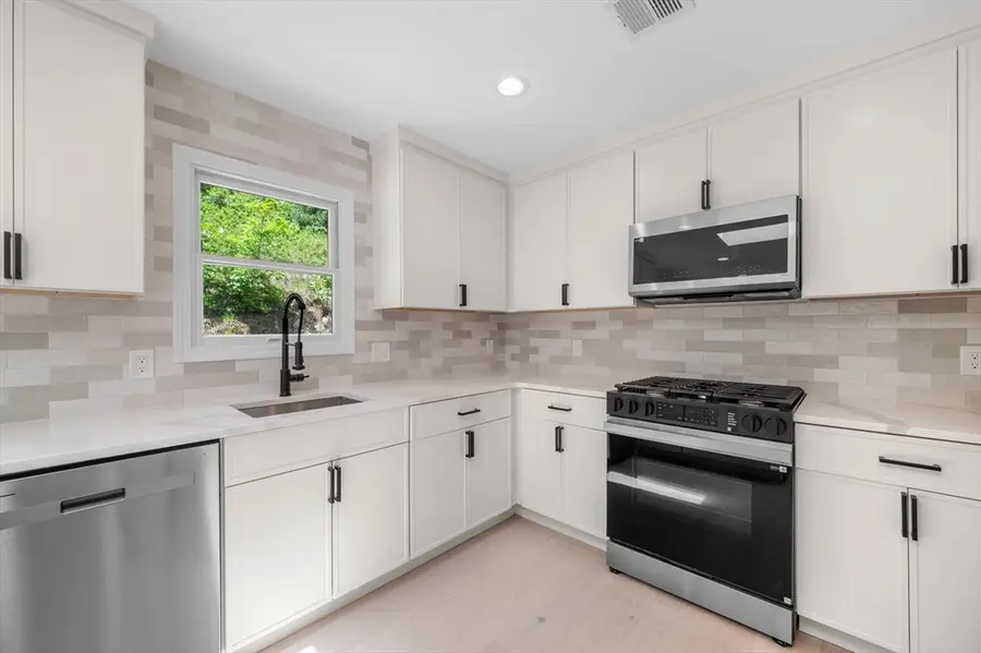 29 Rockway Rd, Peabody, MA 01960 - #2