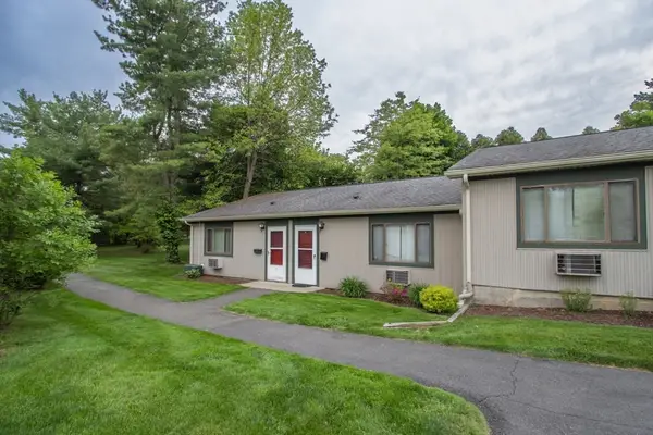 170 E Hadley Rd #13, Amherst, MA 01002