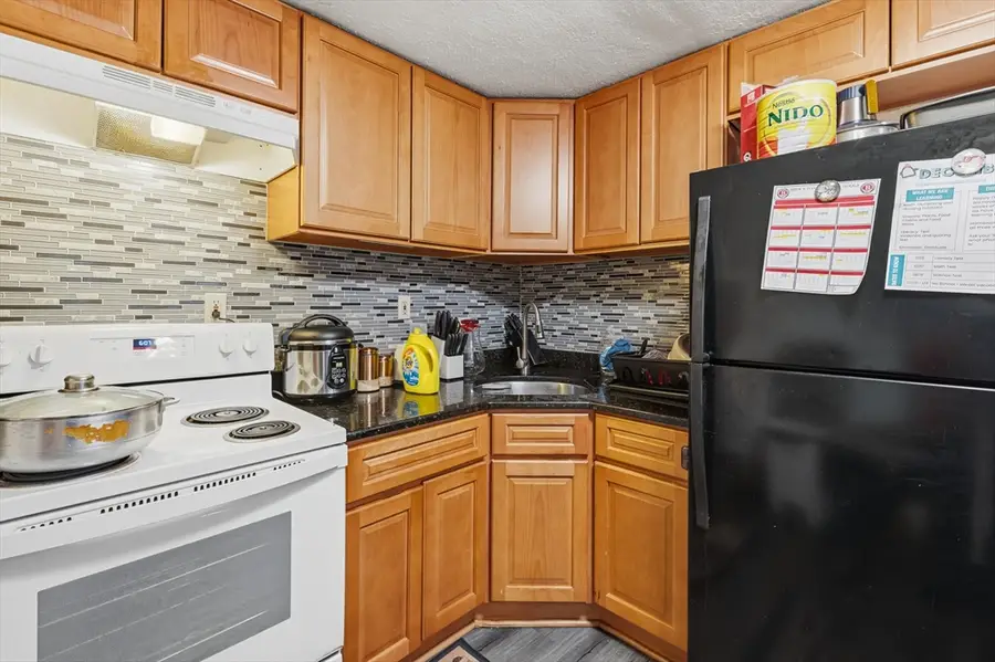 29 Auna Dr #3, Brockton, MA 02301 - #2