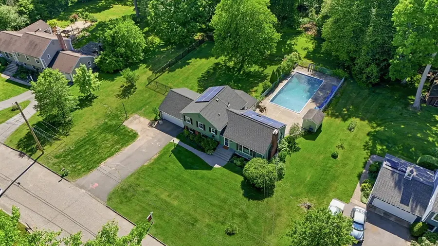 100 Fernwood Dr, East Longmeadow, MA 01028 - #2