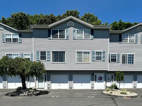 27 Waters Edge #27, Ludlow, MA 01056