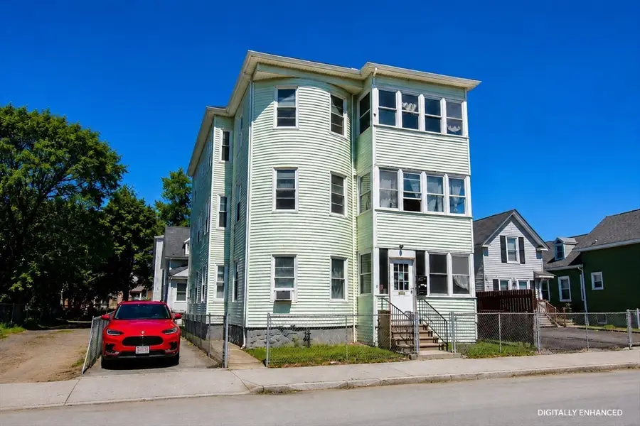 8 Douglas Street, Worcester, MA 01603 - #2