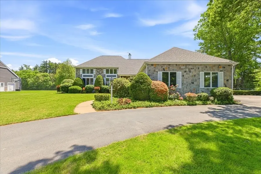 139 Fairway Dr, Halifax, MA 02338 - #2