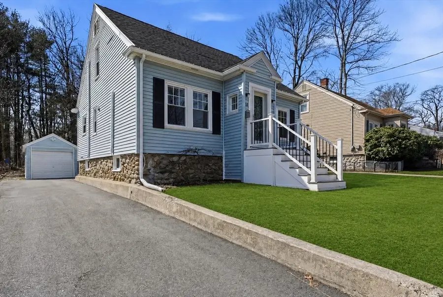 17 Lansing Ave, Worcester, MA 01605 - #2