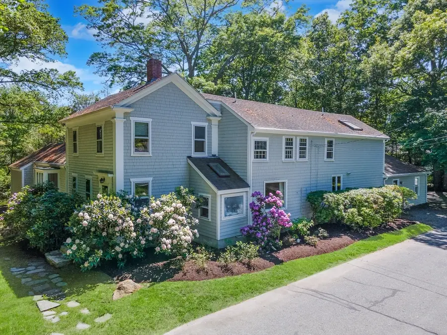 40 Allen St, Marion, MA 02738 - #3