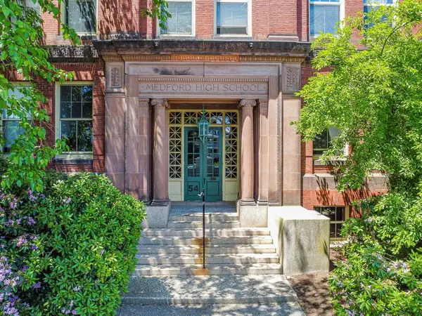 54 Forest St #219, Medford, MA 02155