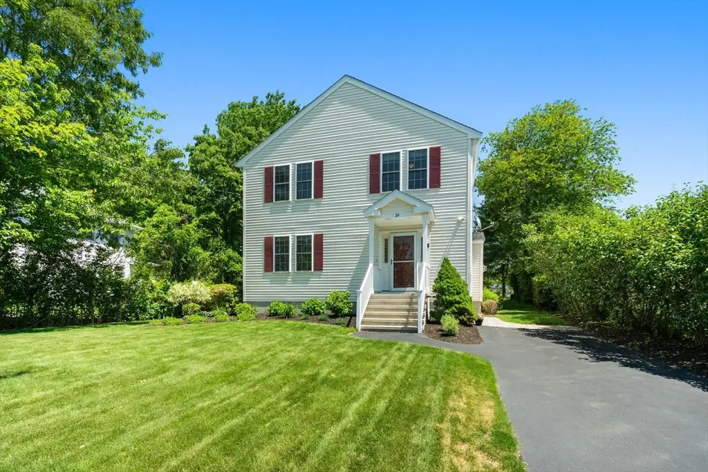 29 Station St, Stoughton, MA 02072 - #1