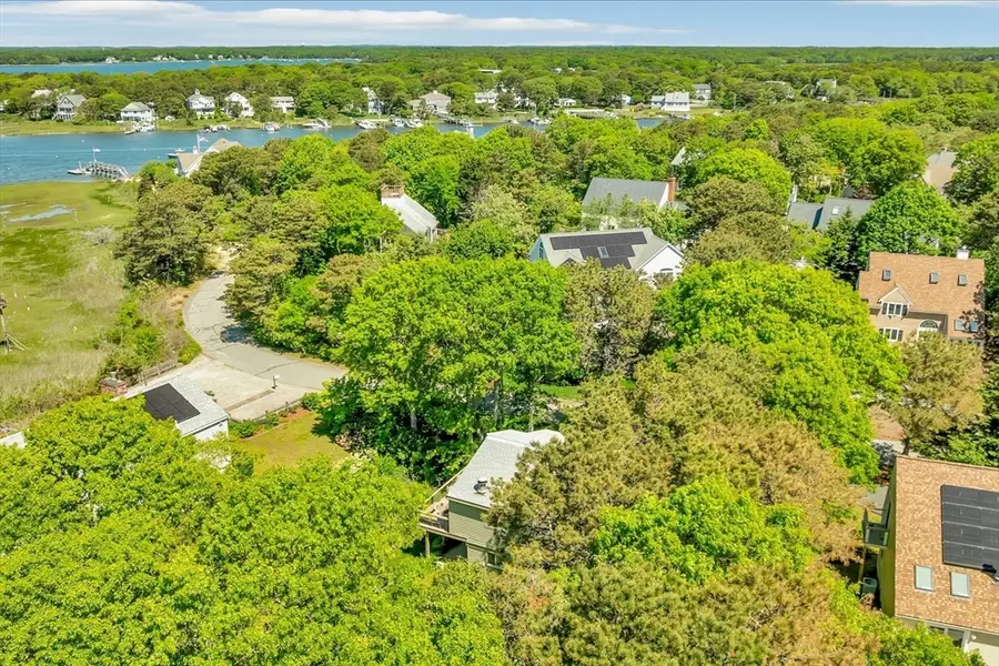 128 Whippoorwill Cir, Mashpee, MA 02649 - #2