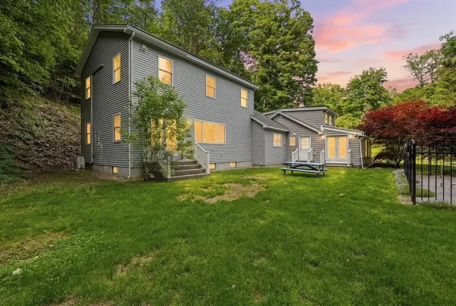32 Eunice Williams Dr, Greenfield, MA 01301 - #2