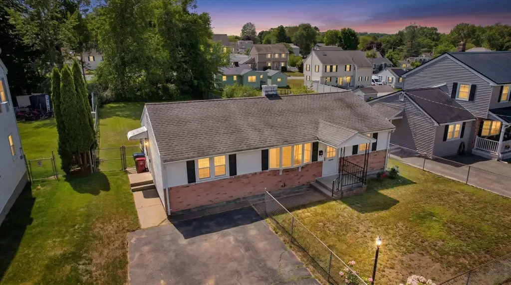 160 Burnham Road, Lowell, MA 01852 - #1