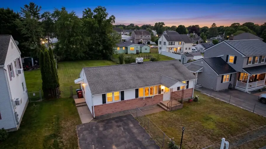 160 Burnham Road, Lowell, MA 01852 - #2