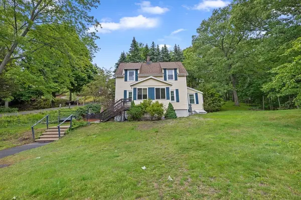 42 Wood St, Woburn, MA 01801