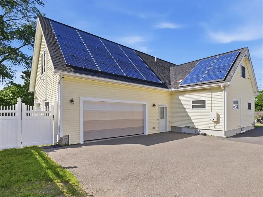 53 Willard St, Ayer, MA 01432 - #3
