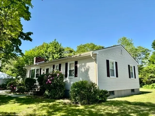 4122 Acushnet Ave, New Bedford, MA 02745 - #3