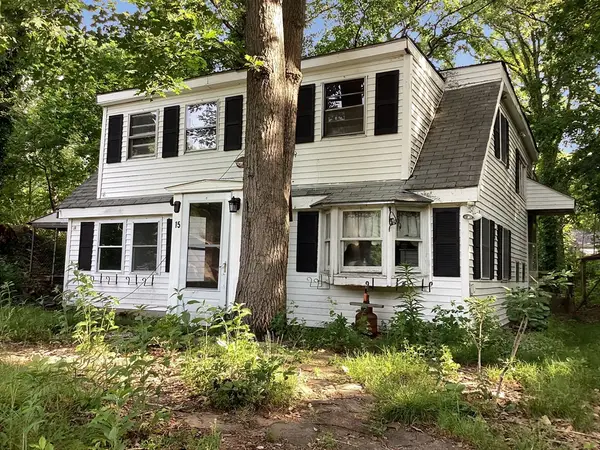 15 Campus Road, Attleboro, MA 02703