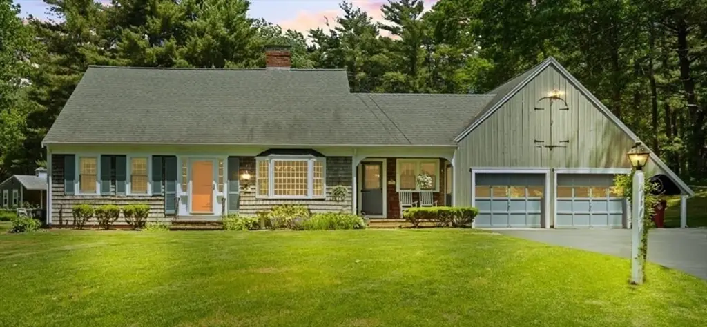 71 E Main St, Middleboro, MA 02346 - #1