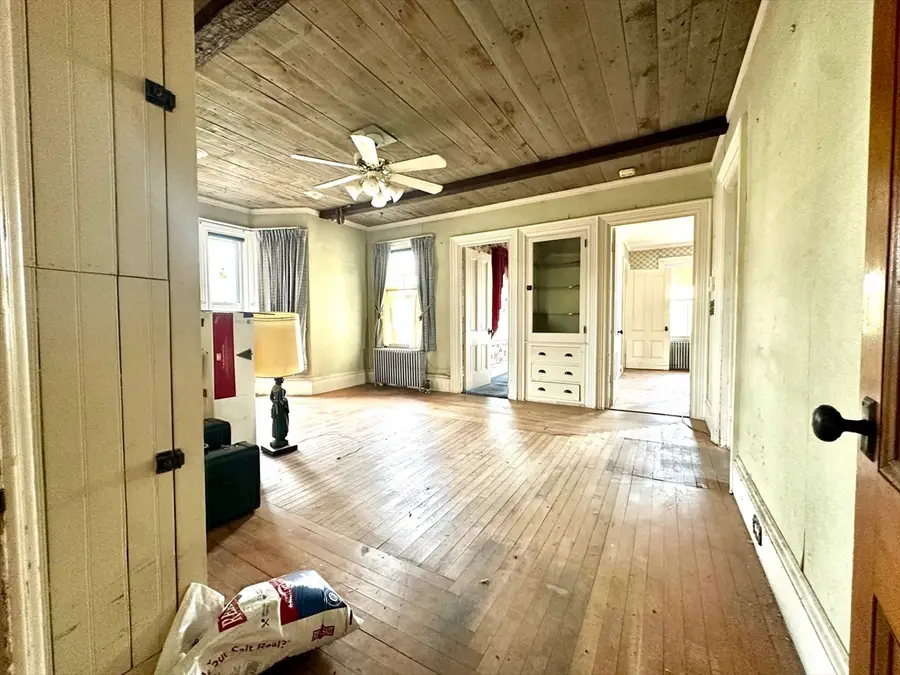 70 Washington St, North Easton, MA 02356 - #3