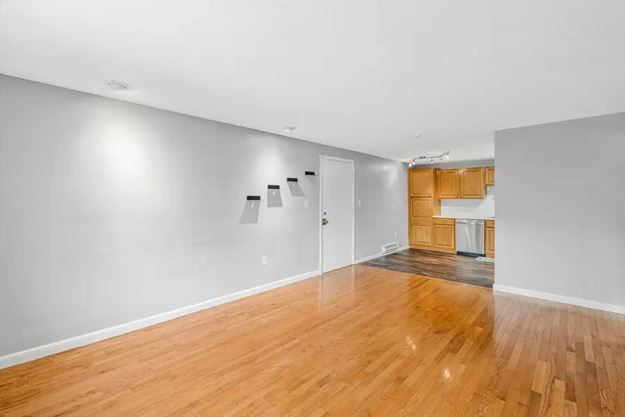 7 Glen Ave #11, Chelmsford, MA 01824 - #3