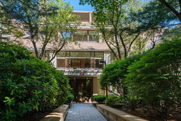232 Allandale Road #1C, Boston, MA 02467