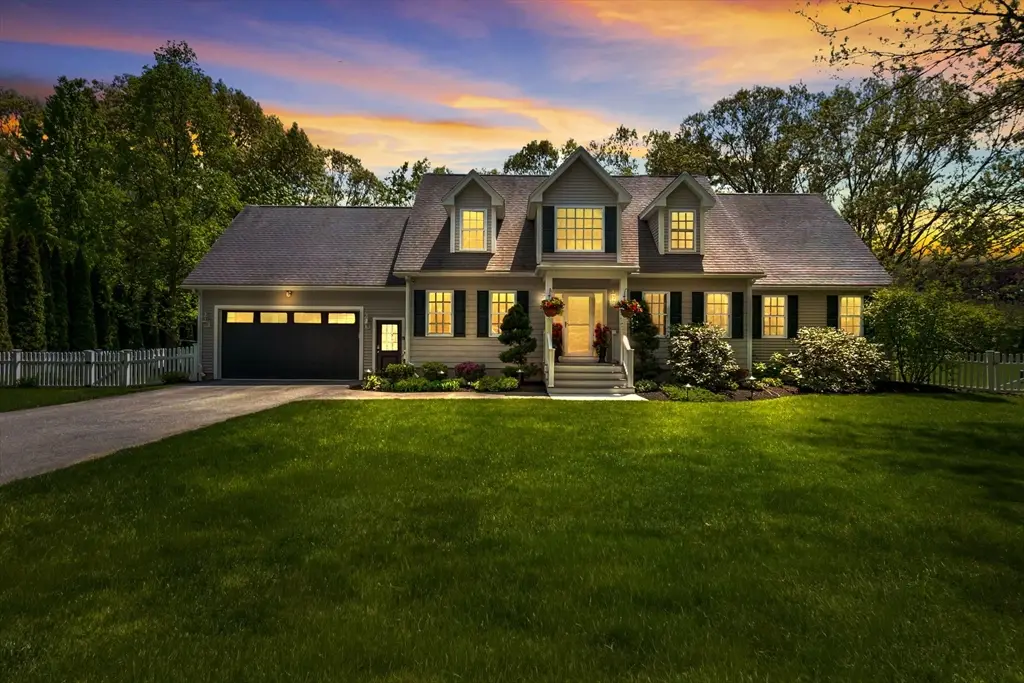 5 Jamaica Ln, Haverhill, MA 01830 - #1
