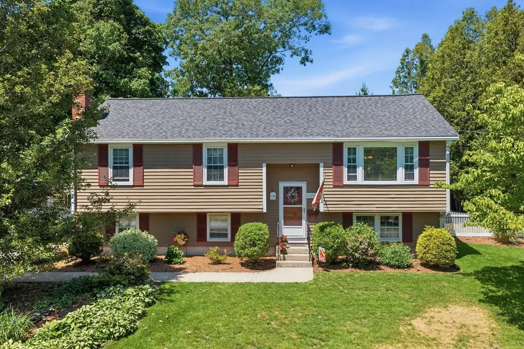 22 Lindale Ave, Weymouth, MA 02191 - #1
