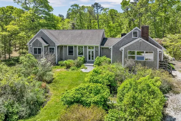 988 Crowells Bog Rd, Brewster, MA 02631