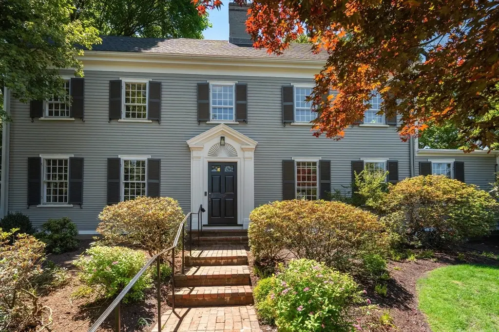 25 Chestnut Hill Rd, Newton, MA 02467 - #1