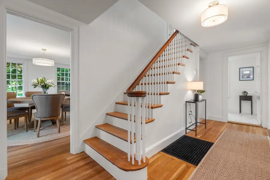 25 Chestnut Hill Rd, Newton, MA 02467 - #2