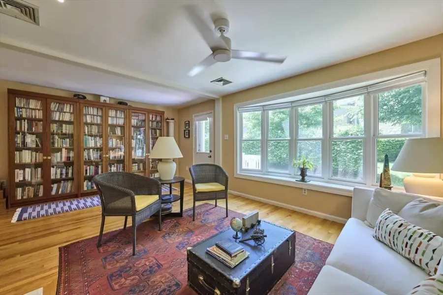 31 Angela Lane #31, Watertown, MA 02472 - #3
