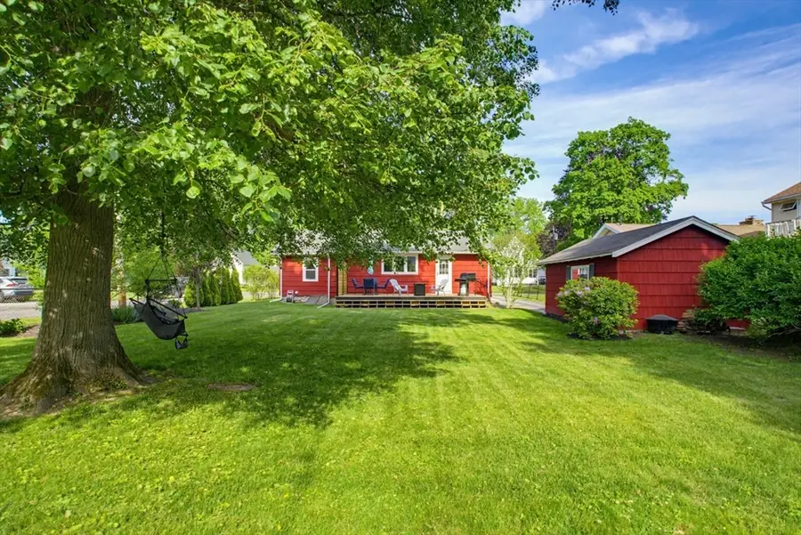 7 West St, Oxford, MA 01540 - #2