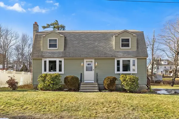 28 Armory Ln, Southbridge, MA 01550